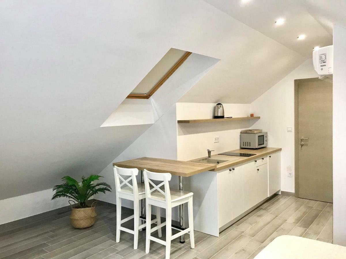 Cocoville Beach House- Makarska Apartamento Exterior foto